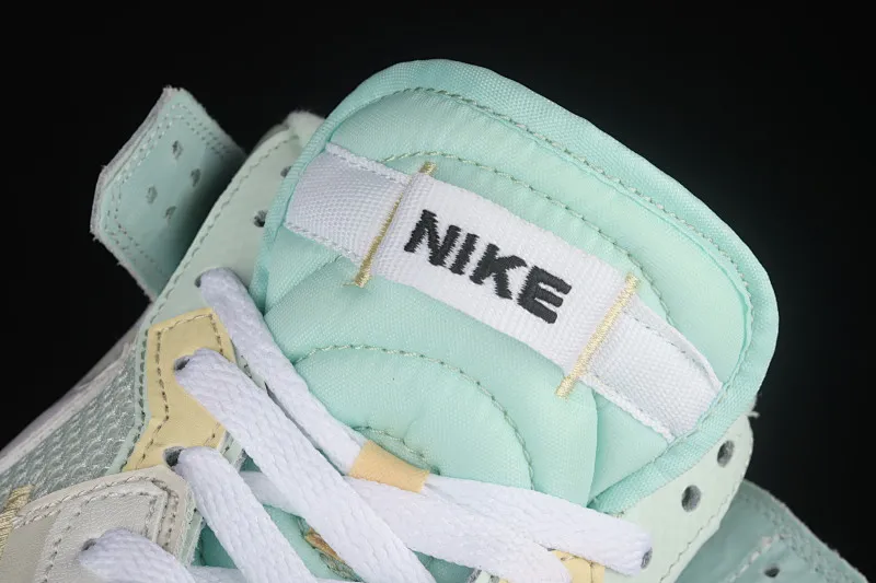 All Categories Nk SB Dunk Series Nk SB Dunk Low Low-top Skateboard Shoes Corporate Level Nk Dunk Svrap Light Blue Sea Glass Stitched Low-top Skateboard Shoes DB0500-100